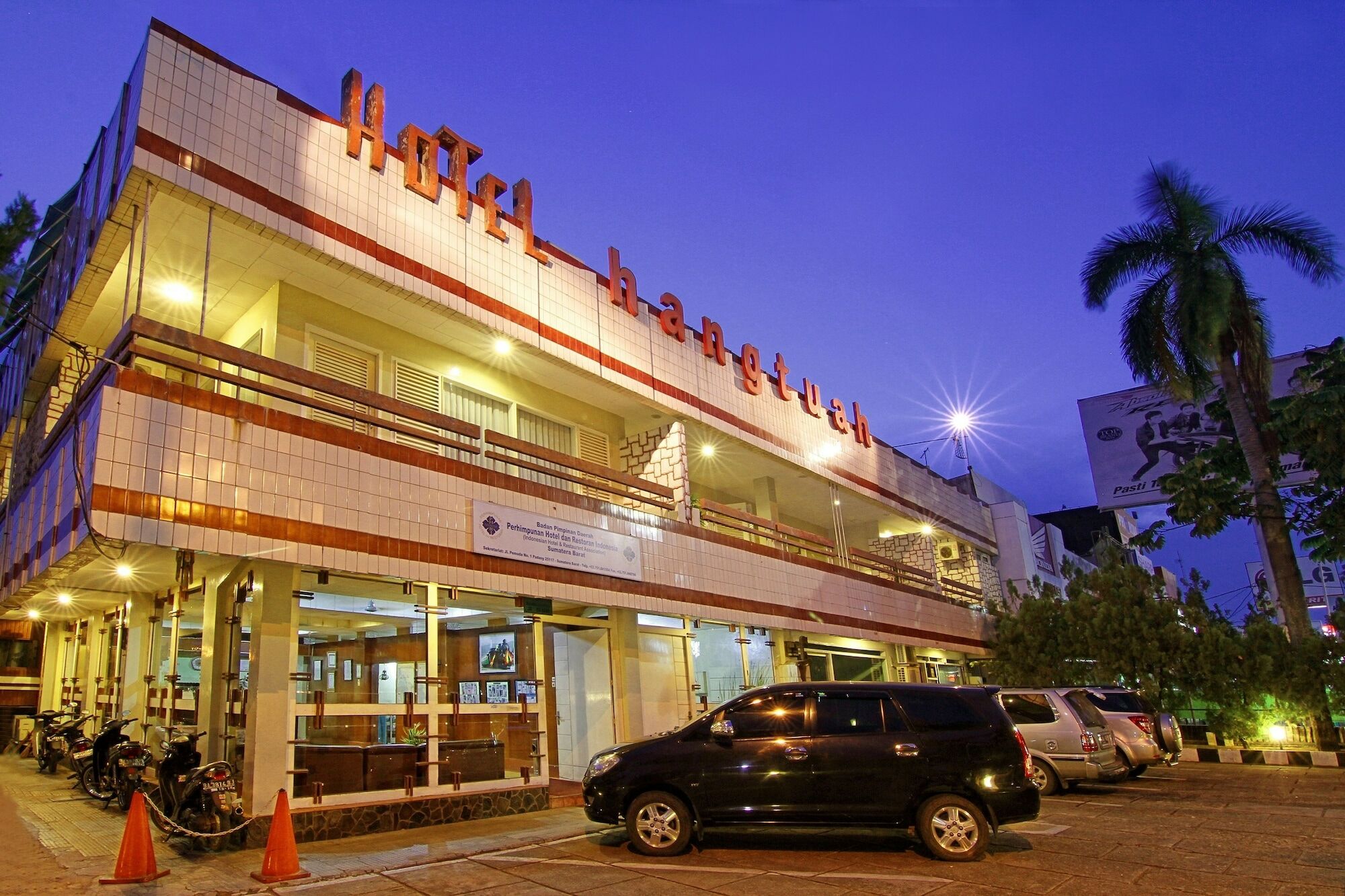 Hotel Hangtuah Padang  Exterior photo